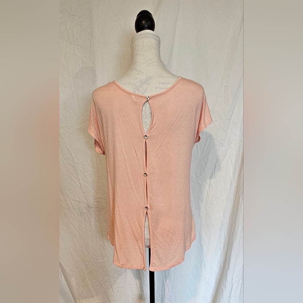 *EUC* Ocasion Brand Fitted Pink Short Sleeve Blouse With Shiny Buttons